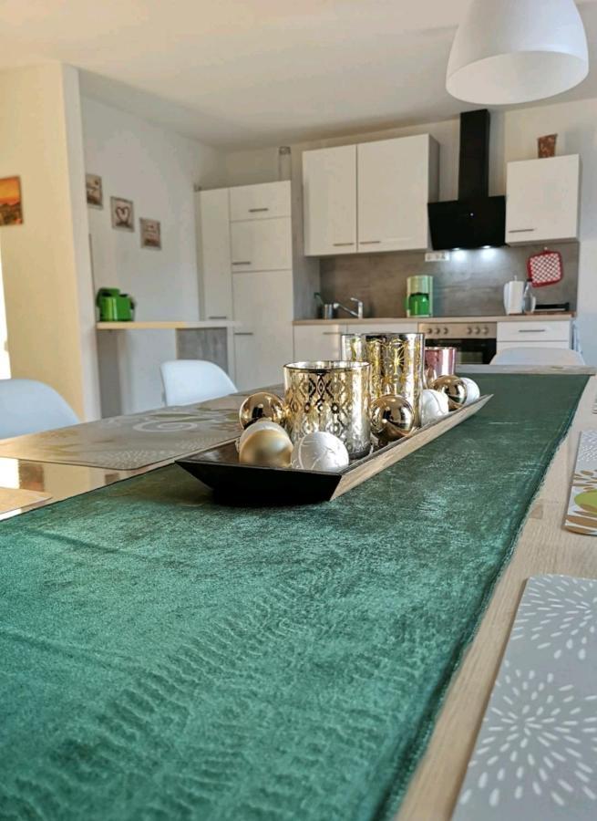 Modern Wohnen I Parkplatz I Wlan I Netflix I Balkon I 6 Schlafplaetze Apartamento Bad Oeynhausen Exterior foto