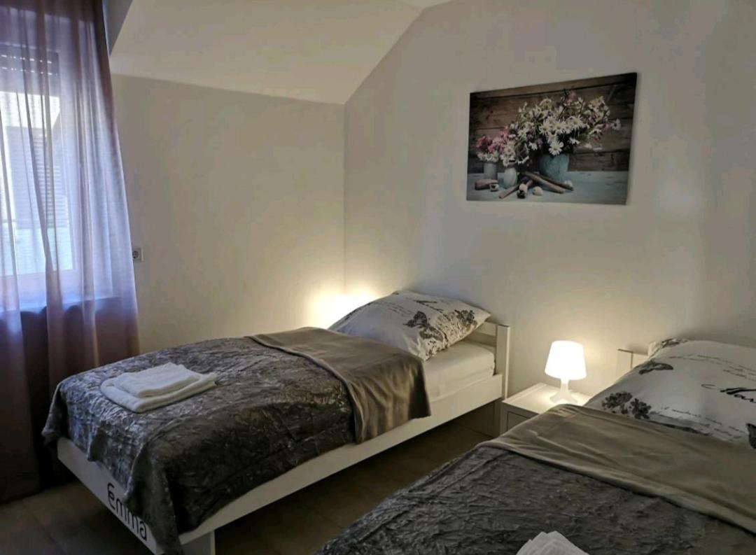 Modern Wohnen I Parkplatz I Wlan I Netflix I Balkon I 6 Schlafplaetze Apartamento Bad Oeynhausen Exterior foto