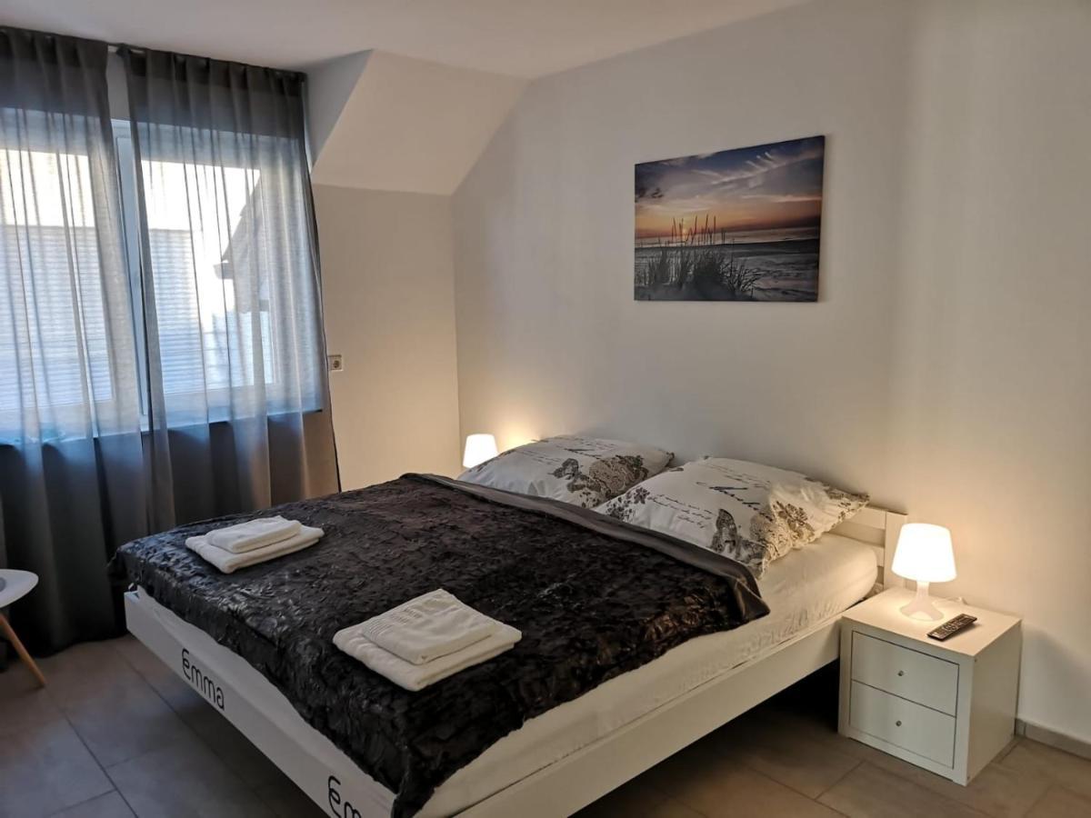 Modern Wohnen I Parkplatz I Wlan I Netflix I Balkon I 6 Schlafplaetze Apartamento Bad Oeynhausen Exterior foto