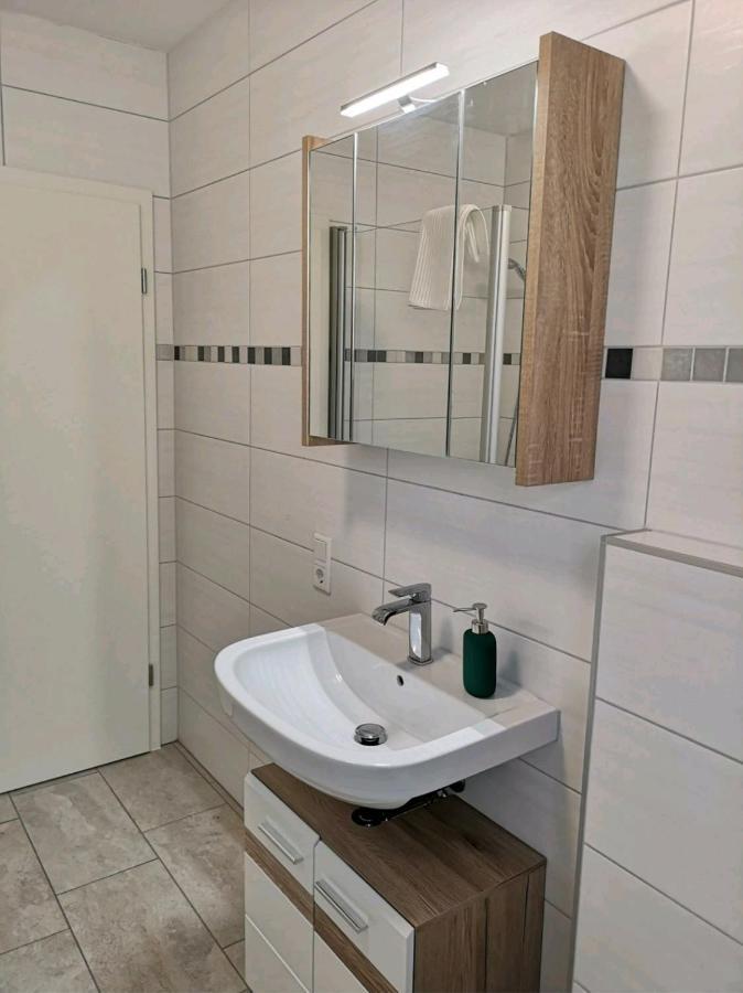 Modern Wohnen I Parkplatz I Wlan I Netflix I Balkon I 6 Schlafplaetze Apartamento Bad Oeynhausen Exterior foto